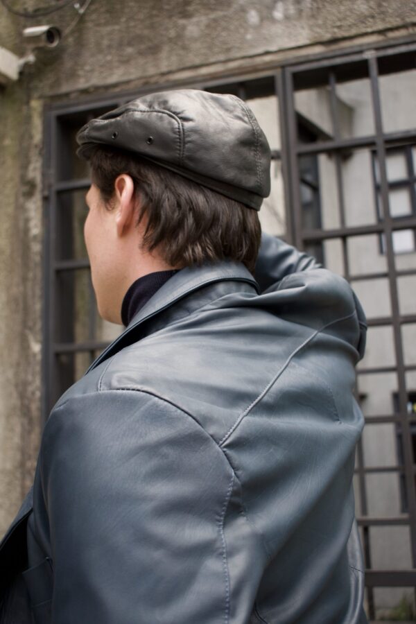 Chaqueta Azul en Cuero de Hombre - Image 3