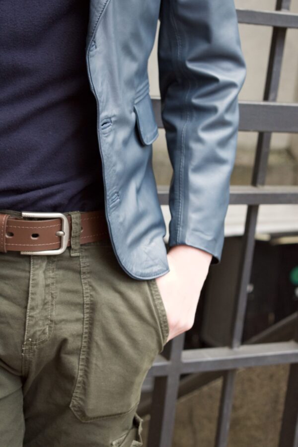 Chaqueta Azul en Cuero de Hombre - Image 4